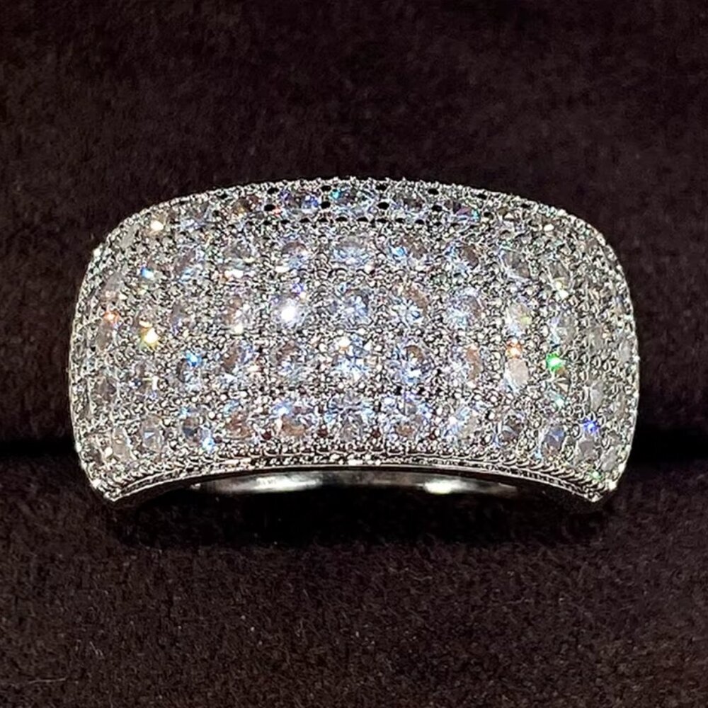 NEW 18k White Gold Pave Diamond Ring Thick Wide Ring Band Statement Ring